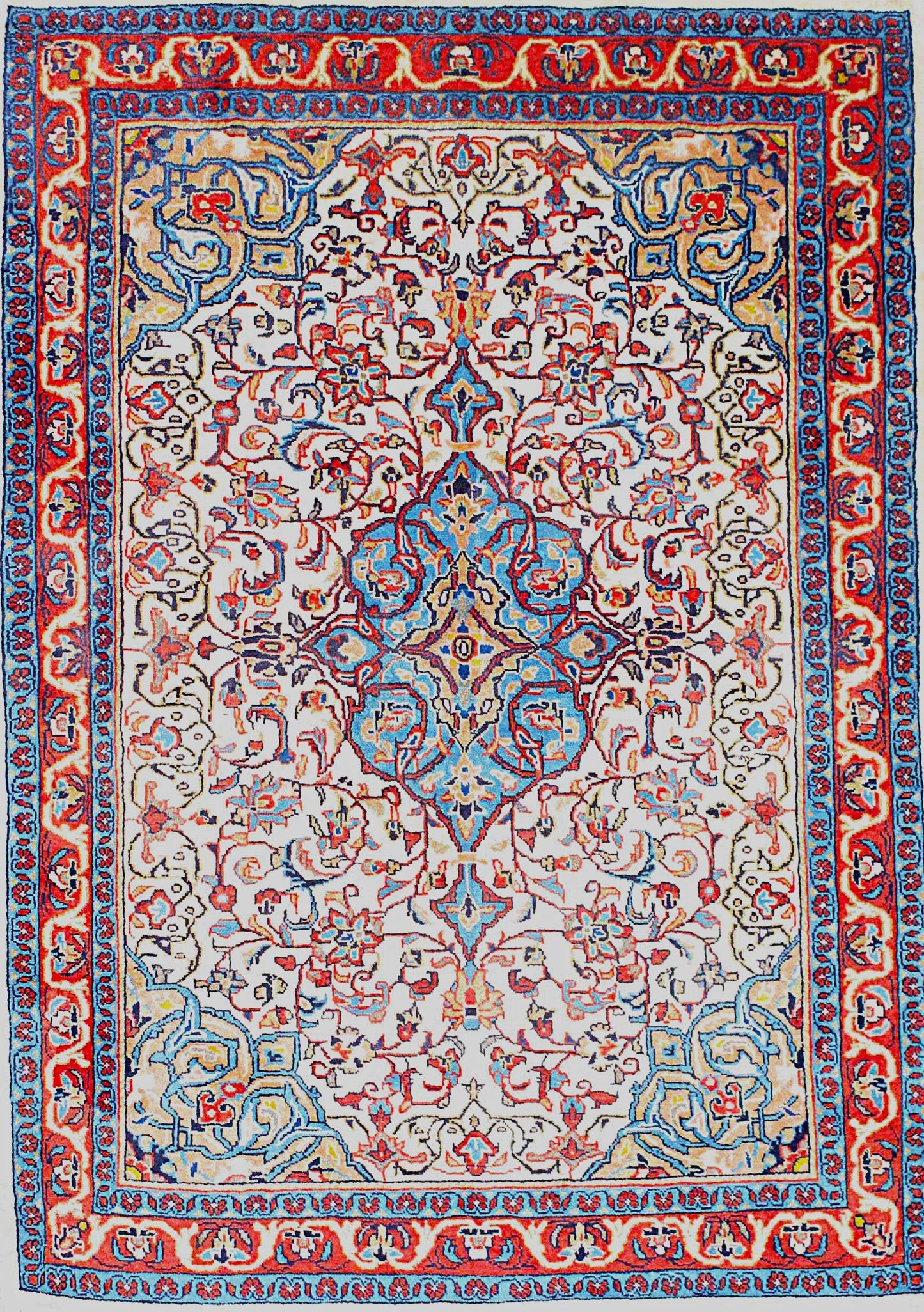 Persian Sarough Rug – Medallion Design