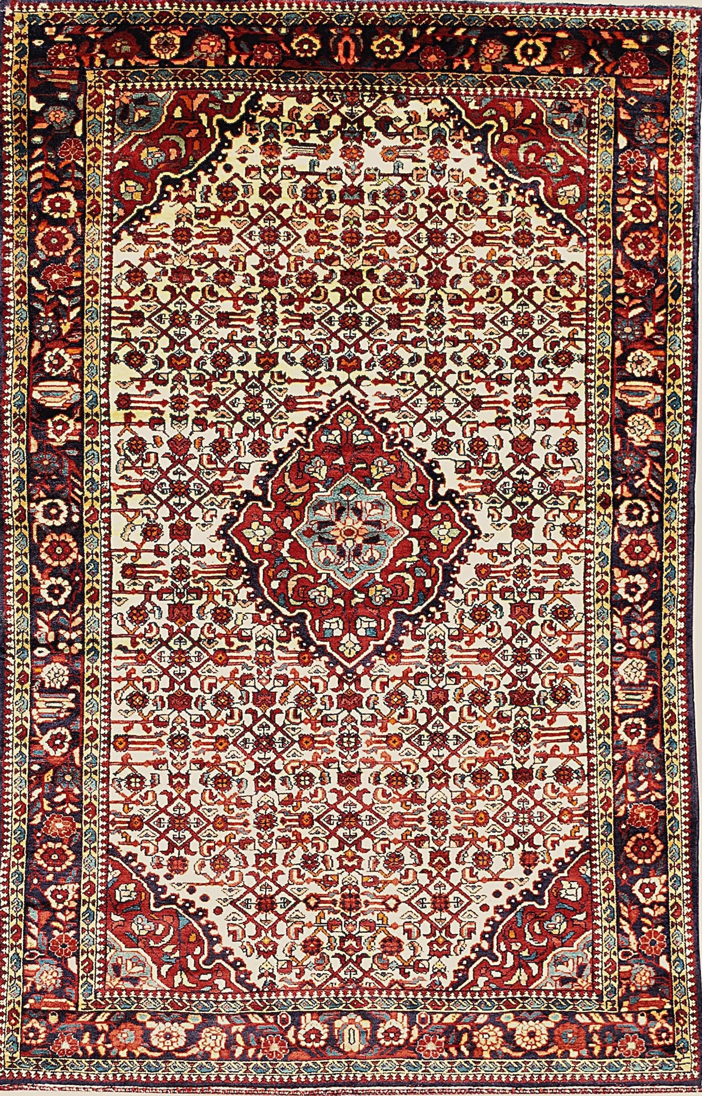 Elegant Medallion Rug – Handmade in Songhor