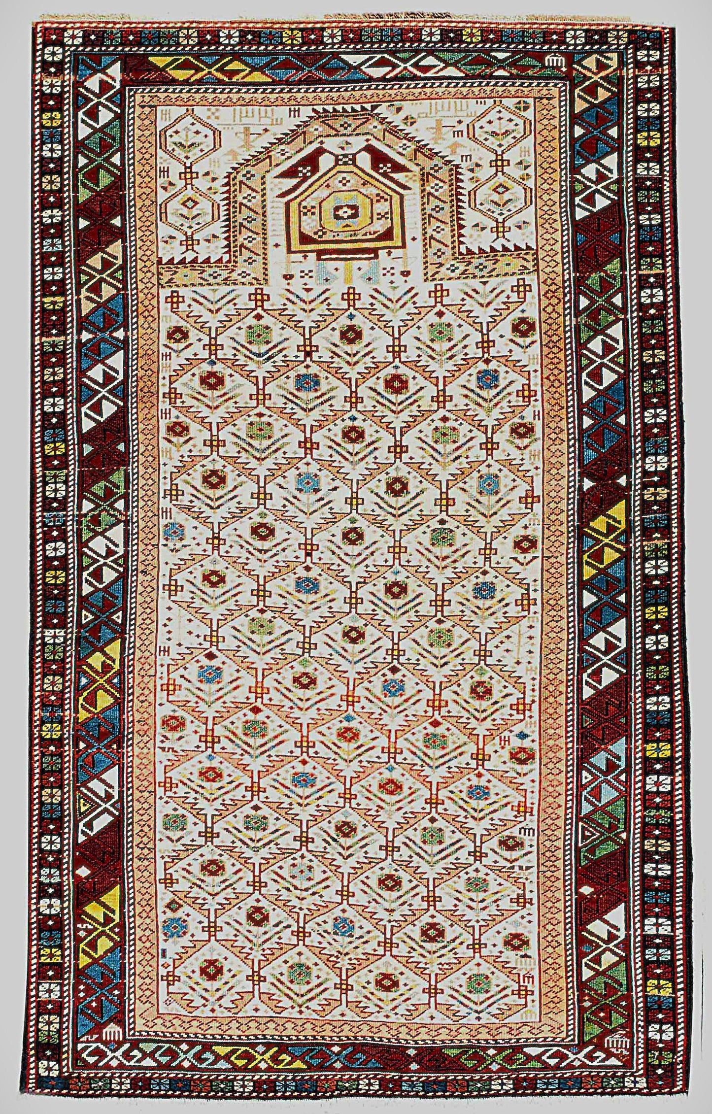 Elegant Medallion Rug – Handmade in Shirvan