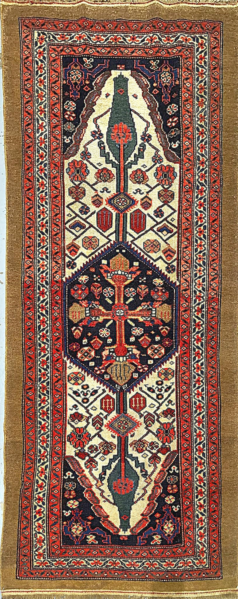 Vintage Sarab Rug – Antique Aesthetic
