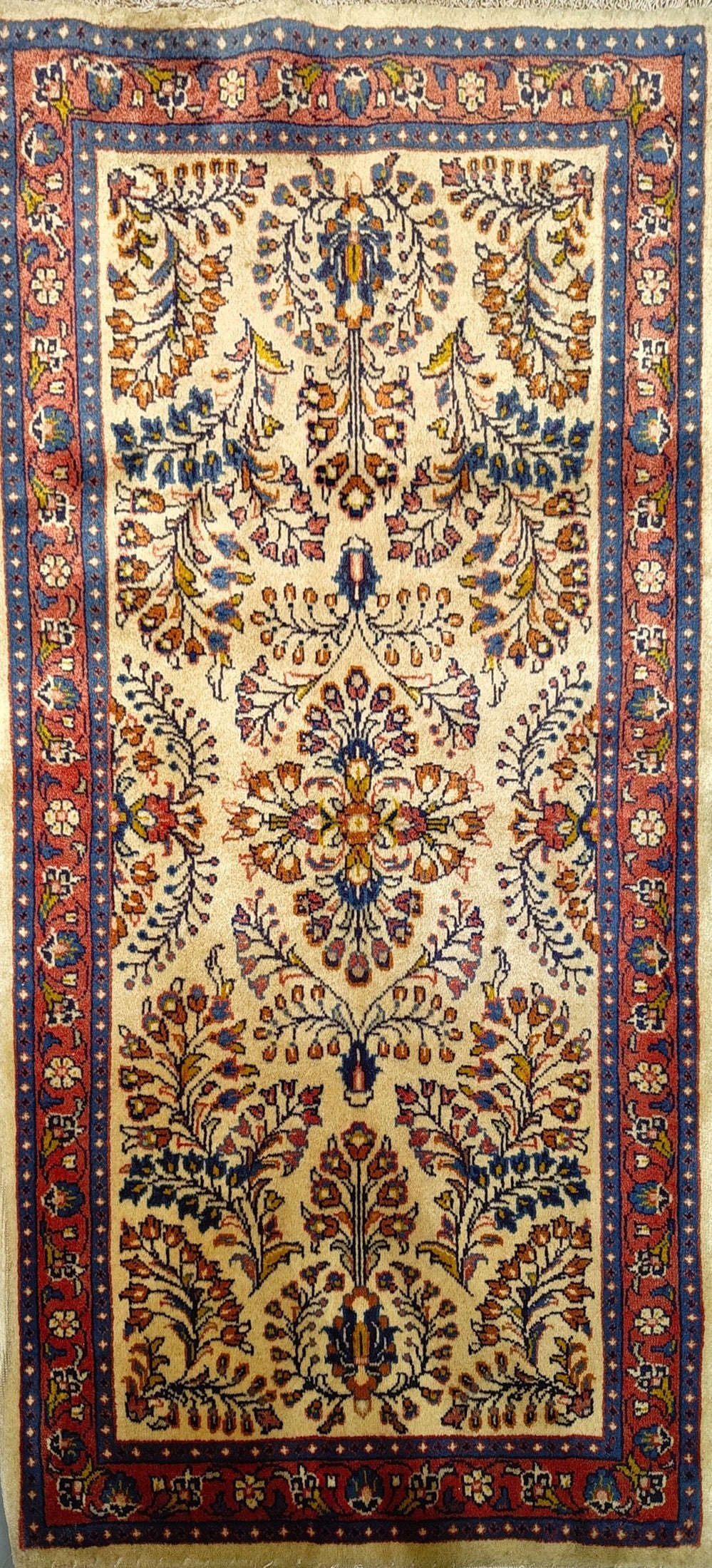 Persian Sarough Rug – All-Over Design