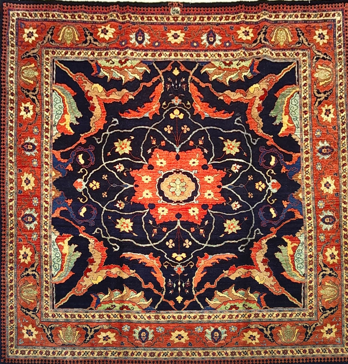 Elegant Medallion Rug – Handmade in Senneh
