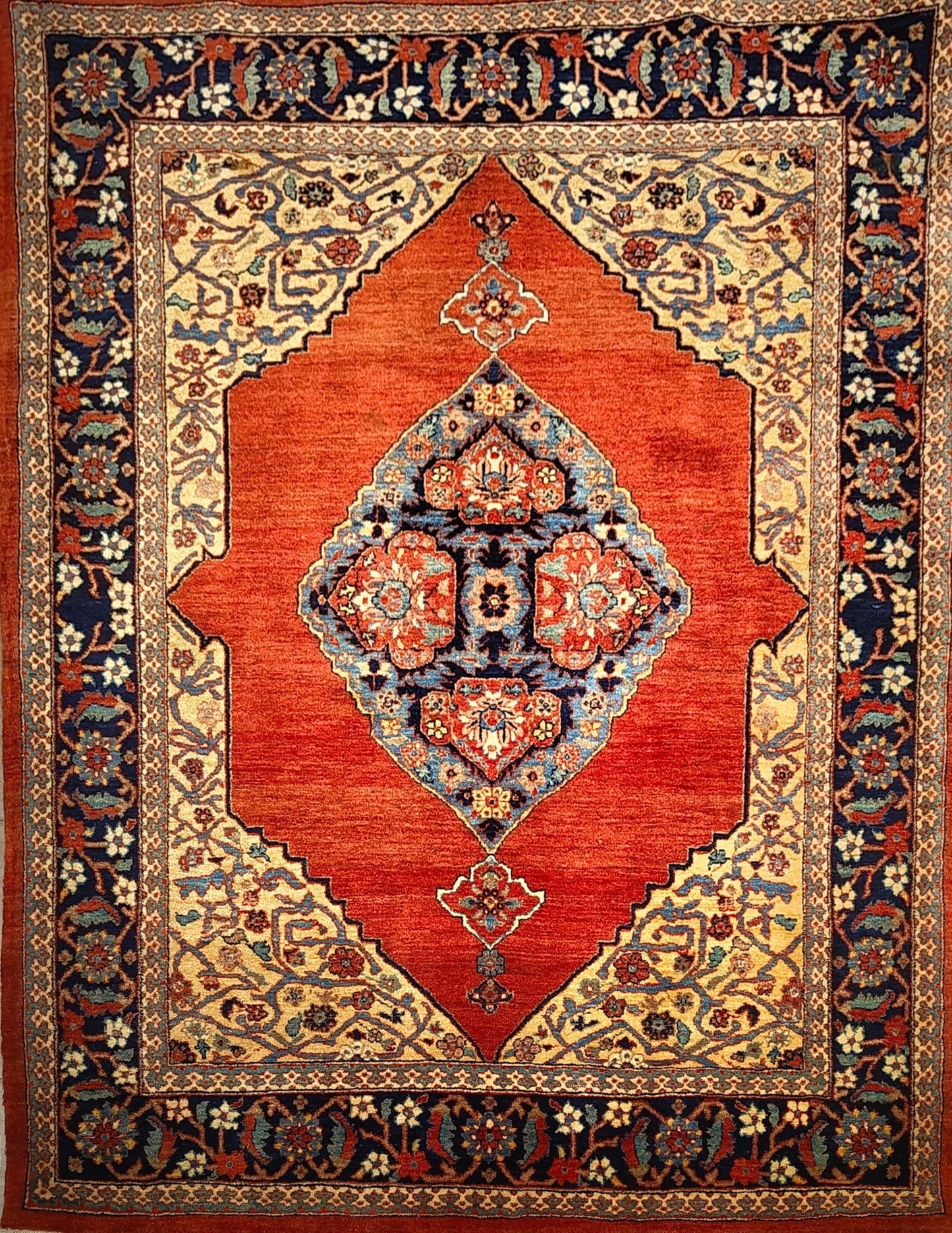 Elegant Medallion Rug – Handmade in Senneh