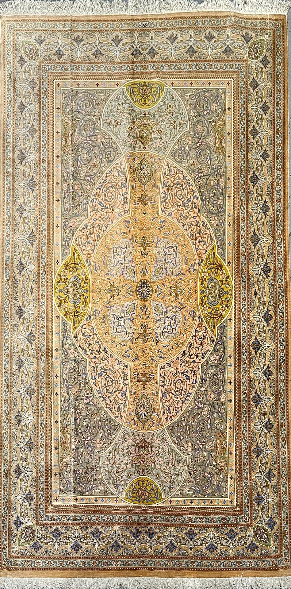 Authentic Persian Rug – Medallion Motif