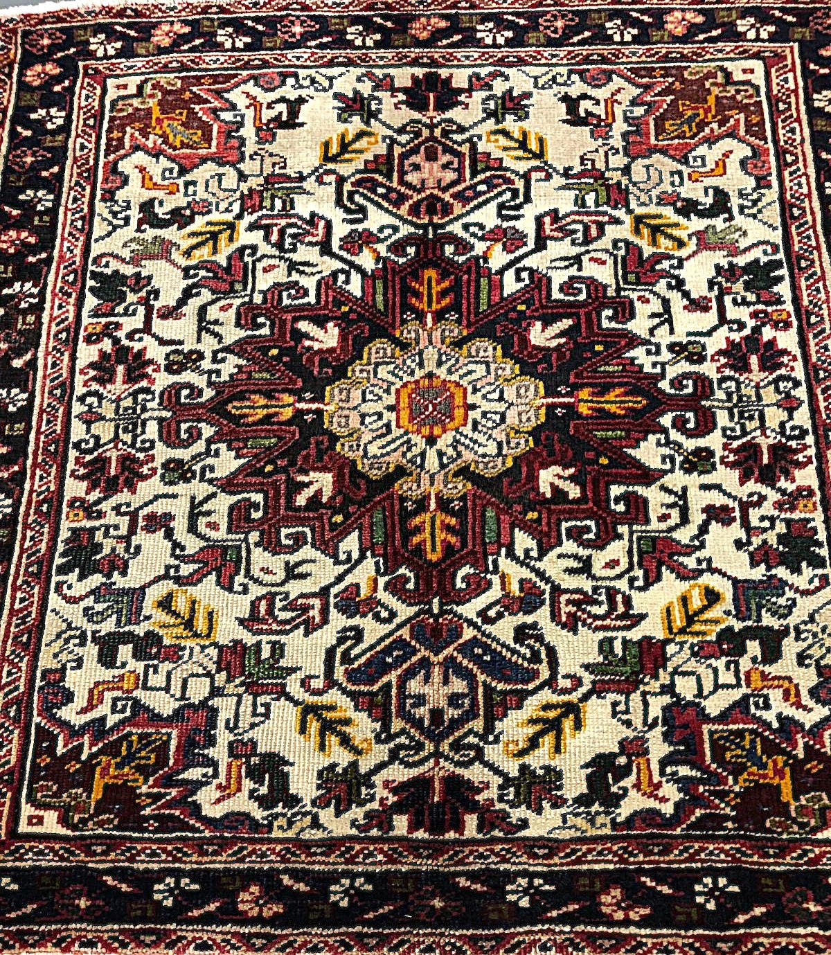 Authentic Persian Rug – nan Motif