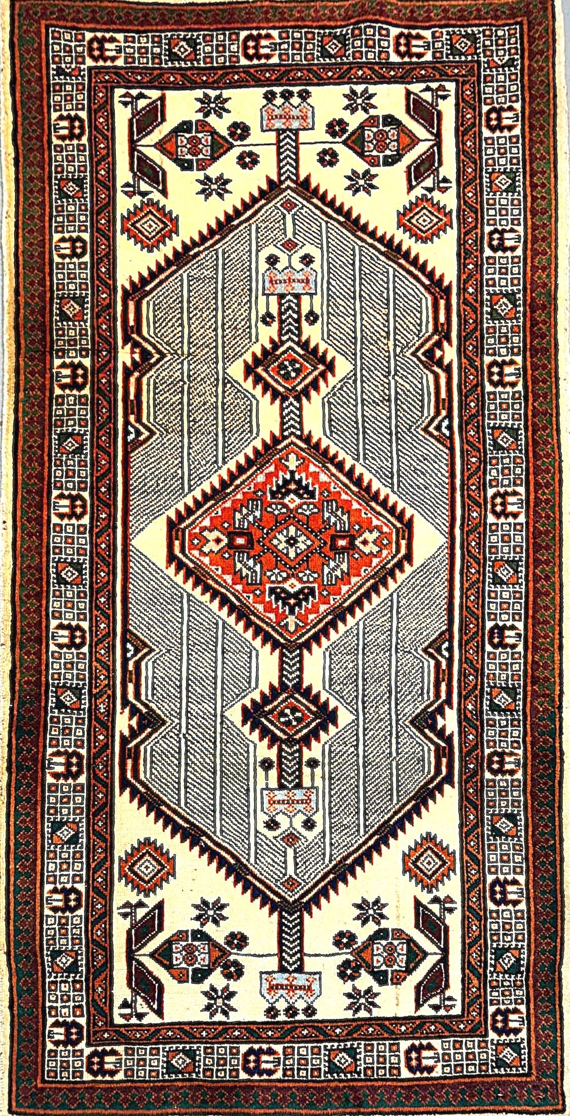 Persian Rug – Semi-Antique Design – 5'5" x 2'10"