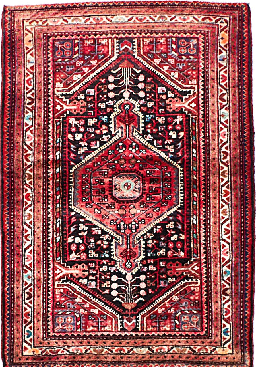 Handwoven Hamadan Rug with Medallion Pattern