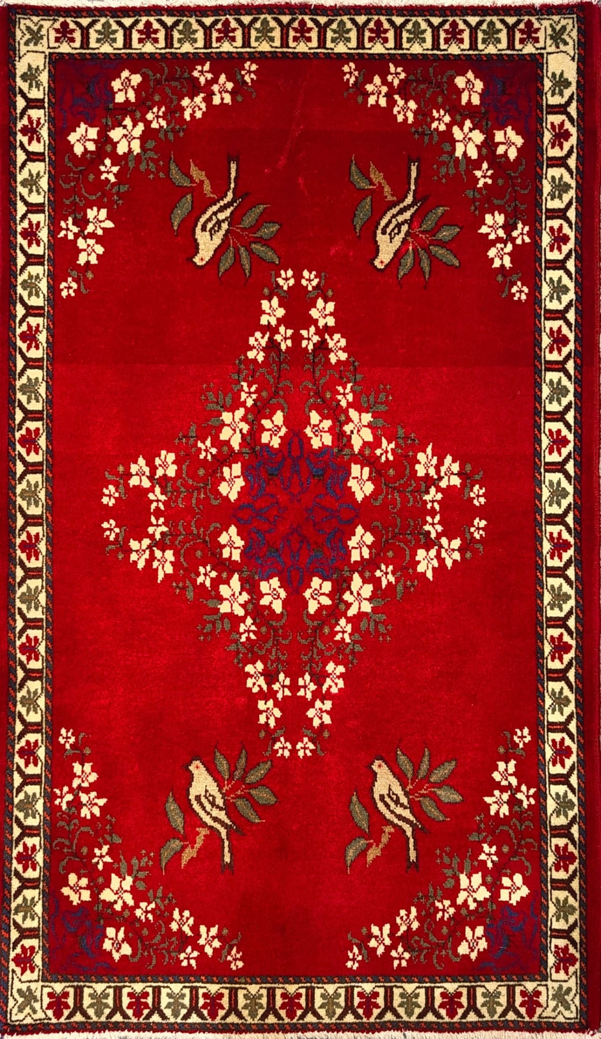 Charming nan Rug – Persian Craftsmanship