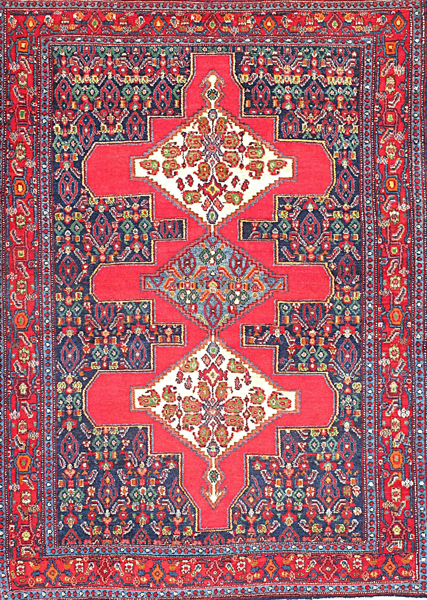Handwoven Senneh Rug with Medallion Pattern