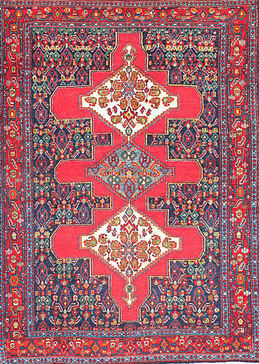 Handwoven Senneh Rug with Medallion Pattern