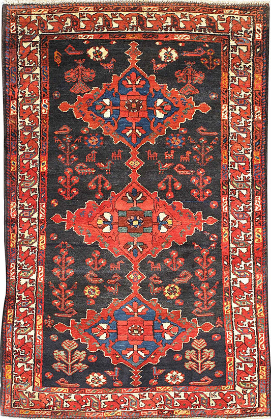 Vintage Bakhtiari Rug – Antique Aesthetic
