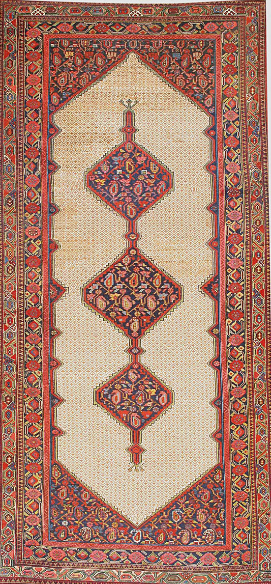 Handwoven Malayer Rug with Medallion Pattern