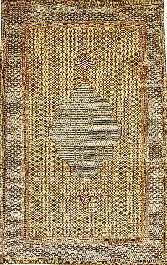 Elegant Medallion Rug – Handmade in Kerman