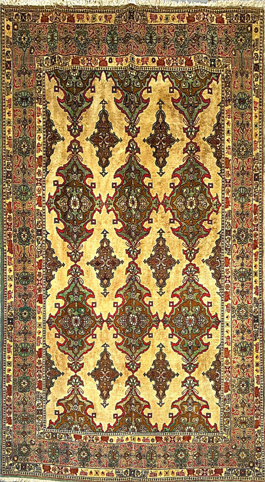 Charming Semi-Antique Rug – Persian Craftsmanship