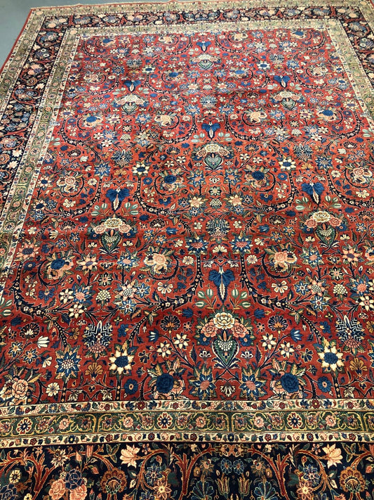 Antique Kashan Rug in All-Over Style