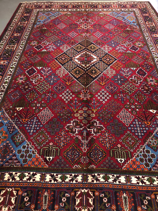 Elegant Medallion Rug – Handmade in Maymeh