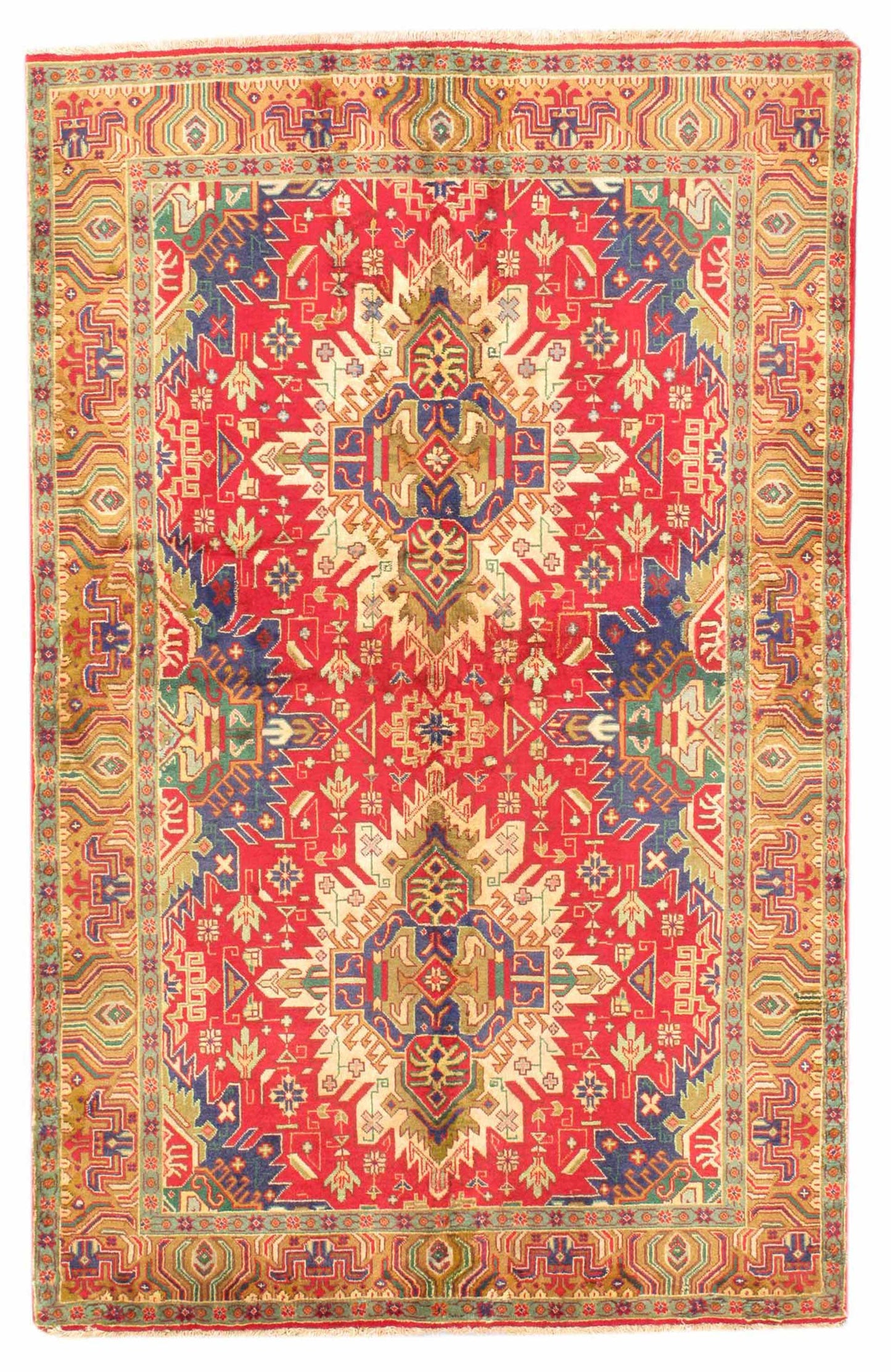 Charming Traditional Rug – Persian Craftsmanship