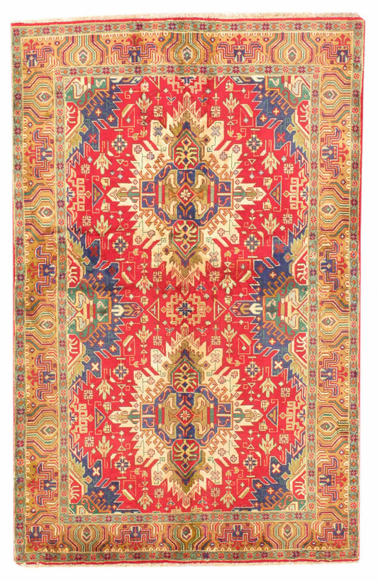 Charming Traditional Rug – Persian Craftsmanship