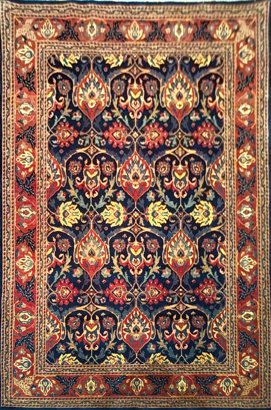 Elegant All-Over Rug – Handmade in Senneh