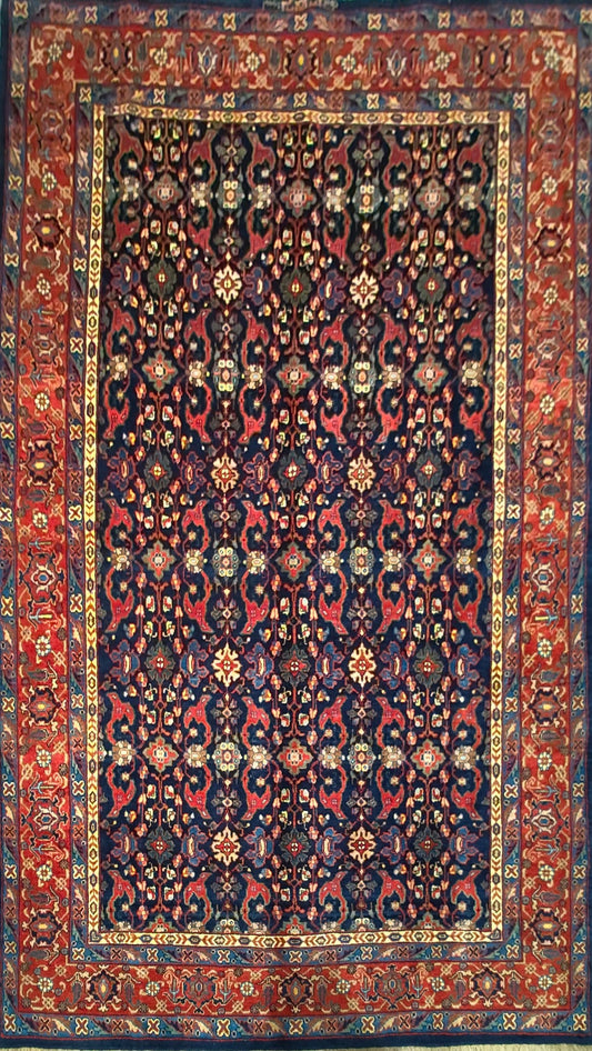 Elegant All-Over Rug – Handmade in Senneh
