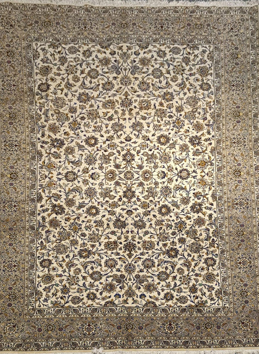 Elegant All-Over Rug – Handmade in Kashan
