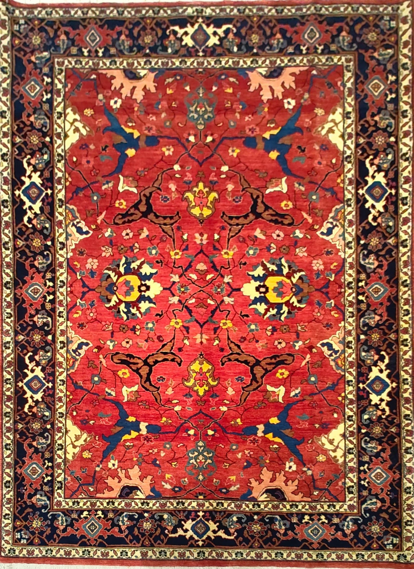 Charming Traditional Rug – Persian Craftsmanship