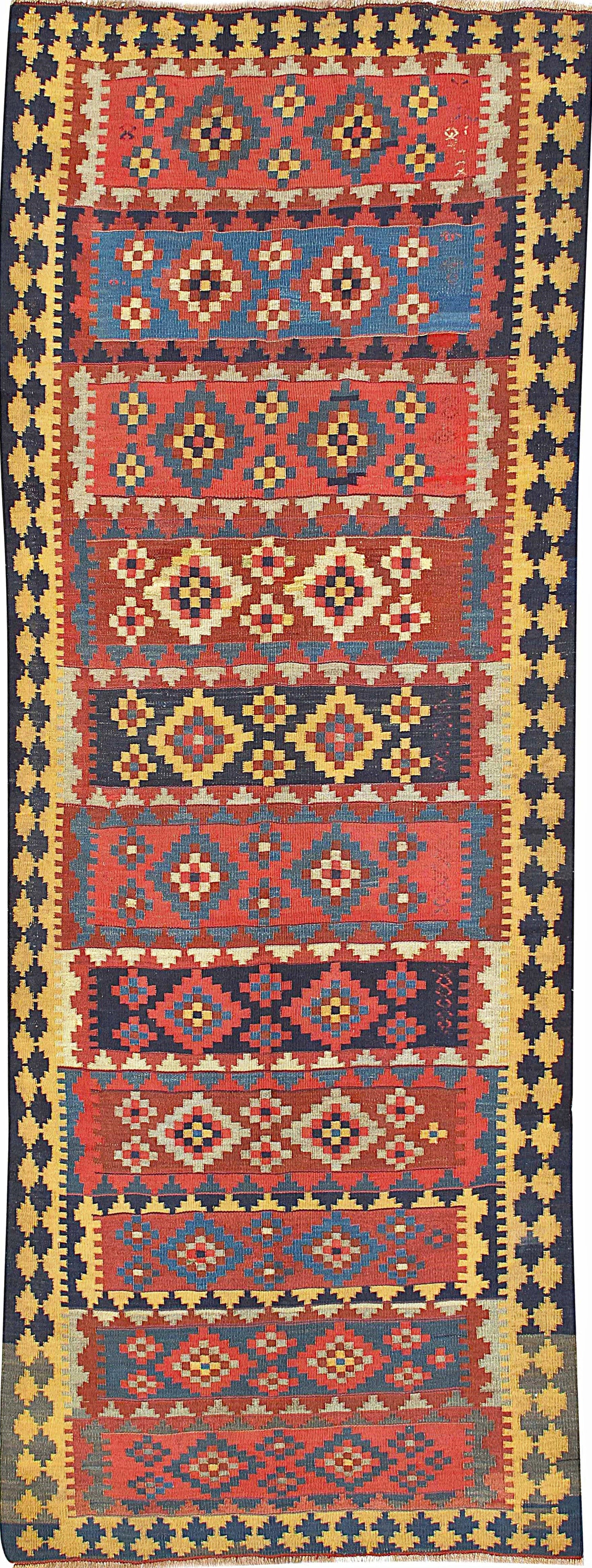 Charming Antique Rug – Persian Craftsmanship