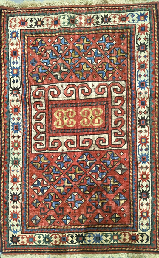Vintage Kazak Rug – Antique Aesthetic