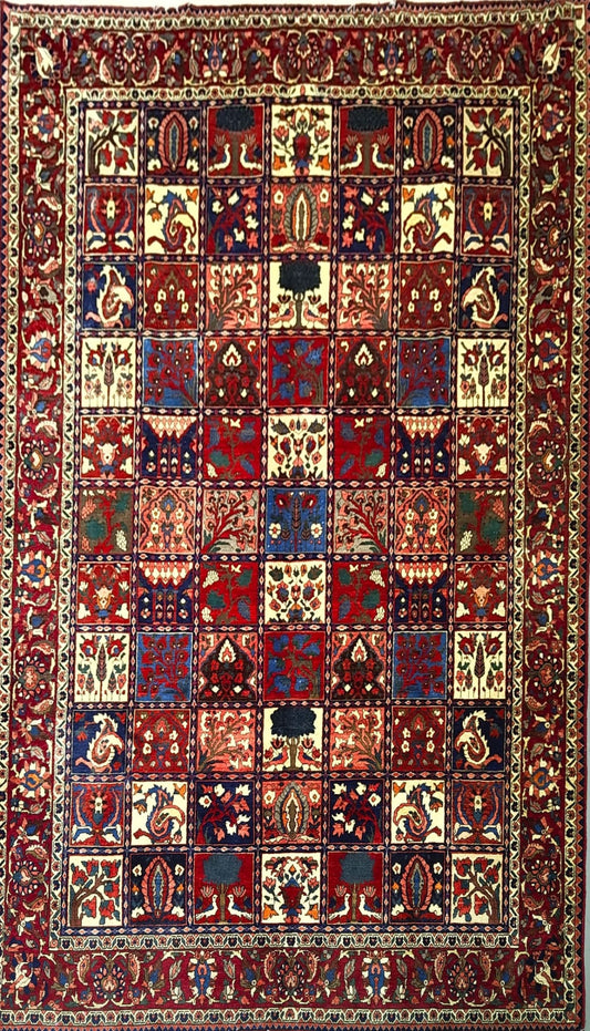 Classic Medallion Rug from Bakhtiari