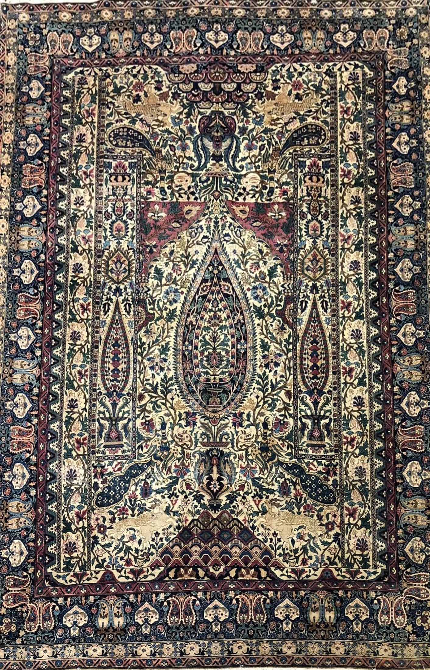 Elegant All-Over Rug – Handmade in Tehran
