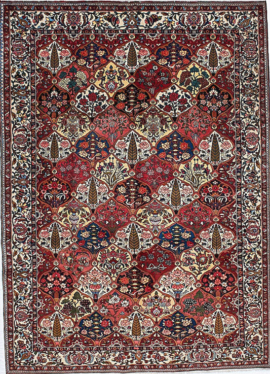 Handwoven Bakhtiari Rug with All-Over Pattern