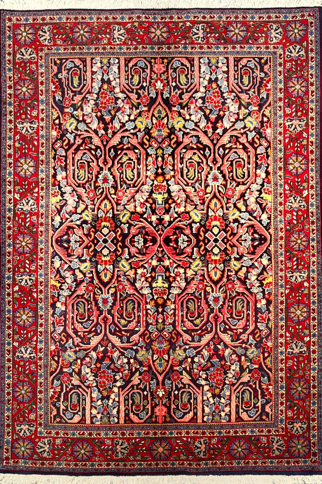 Persian Rug – Semi-Antique Design – 5'1" x 3'4"