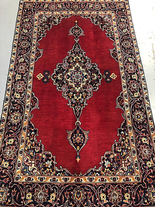 Elegant nan Rug – Handmade in Kashan