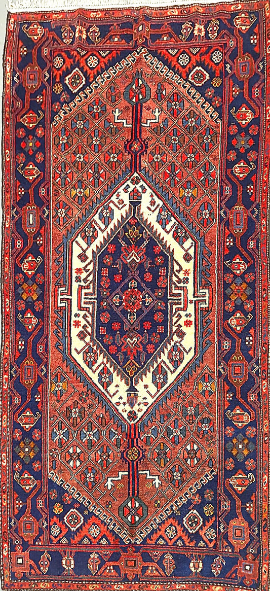 Antique Bakhtiari Rug in Medallion Style