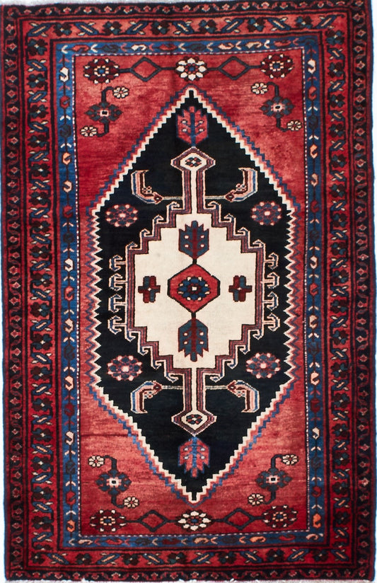 Classic Medallion Rug from Hamadan